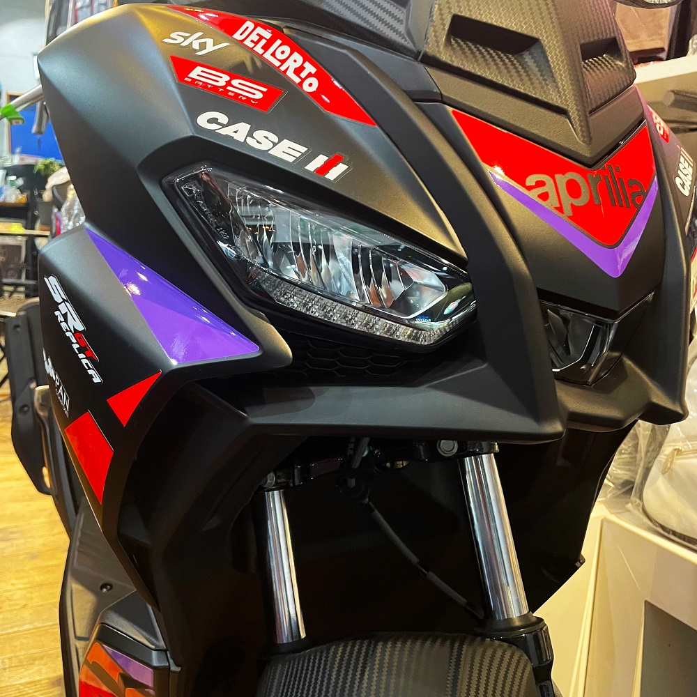 【aprilia】SR GT Replica 200 入荷しました！ ｜ ベスパ・モトグッツィの正規販売店しっぽ屋｜愛知県名古屋北